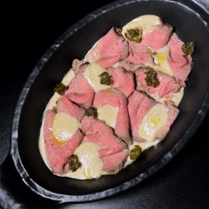 Вителло Тоннато с каперсами